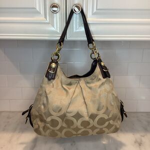 Coach Maggie Madison Mia Op Art Hobo Shoulder Bag